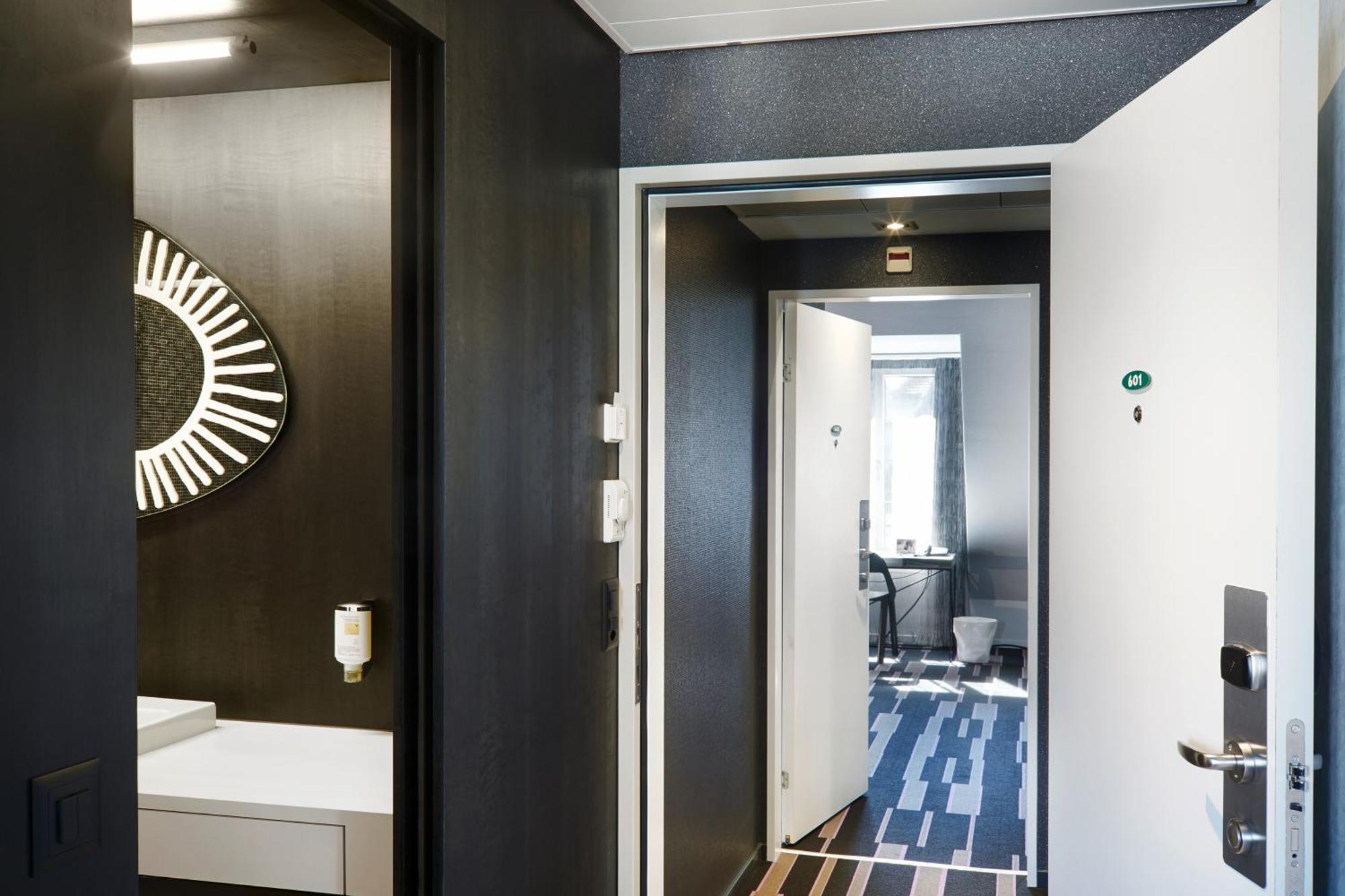 Hotel Continental Park Lucerna Quarto foto